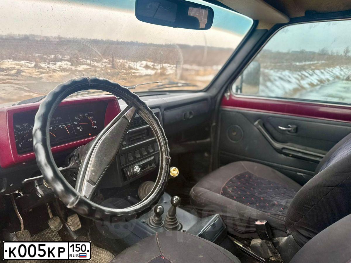Фото автомобиля ZIL 433362 /4X2/ CHASSIS, 1993 — госномер К005КР150. Цвет: голубой
