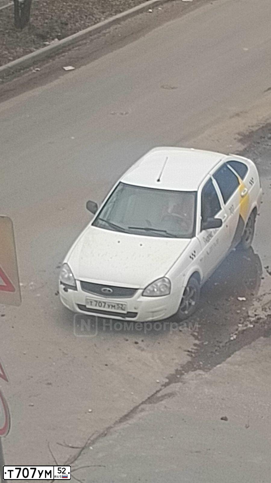 Фото автомобиля LADA 2170 PRIORA, 2007 — госномер Т707УМ52. Цвет: ЧЕРНЫЙ