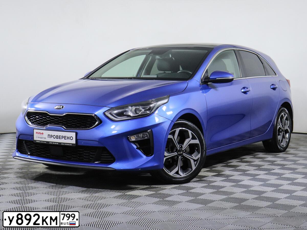 Фото автомобиля KIA CEE'D, 2018 — госномер Р494ММ790. Цвет: синий