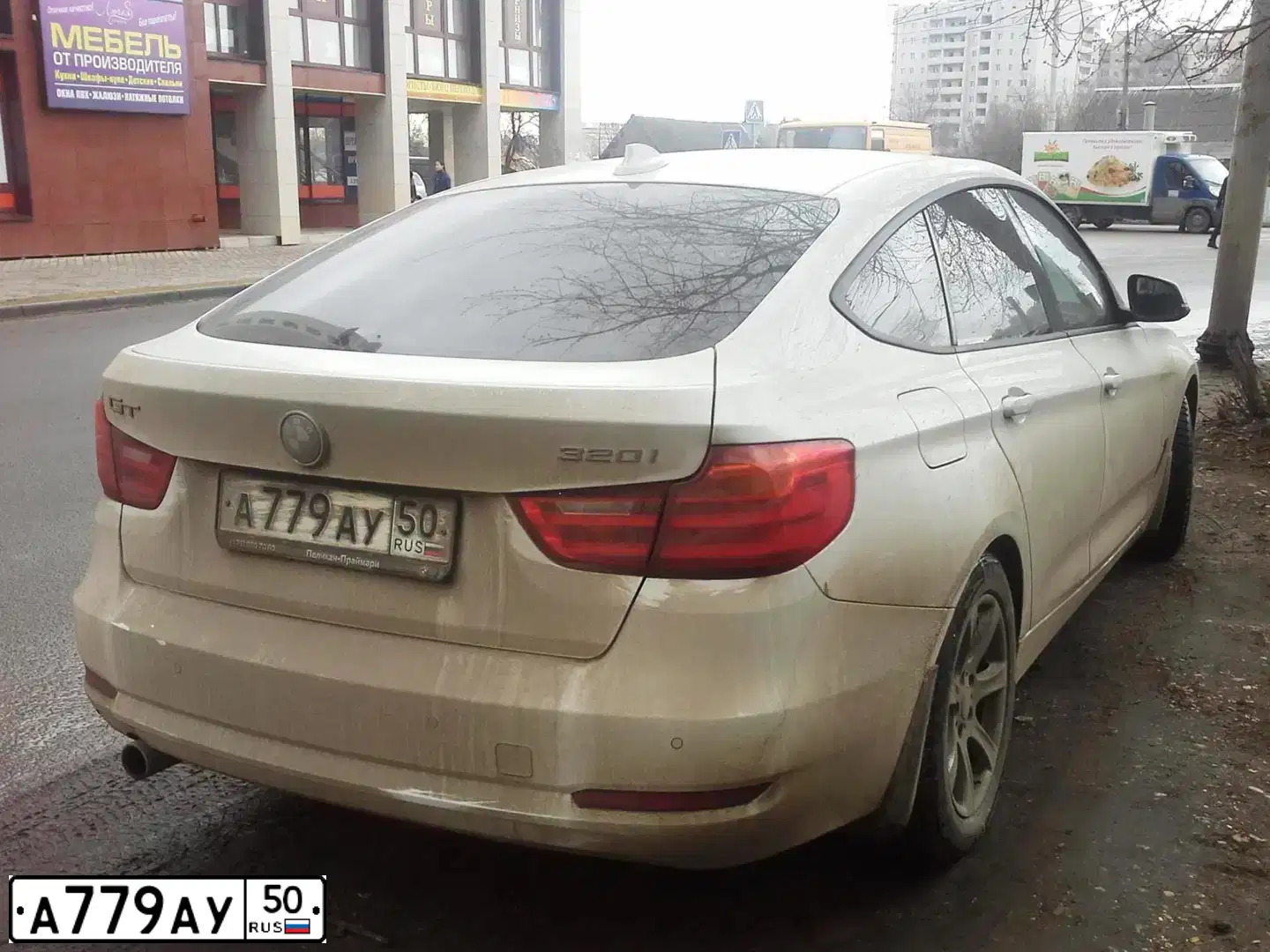 Фото автомобиля BMW SERIE 3, 2013 — госномер Н437НО82. Цвет: Белый