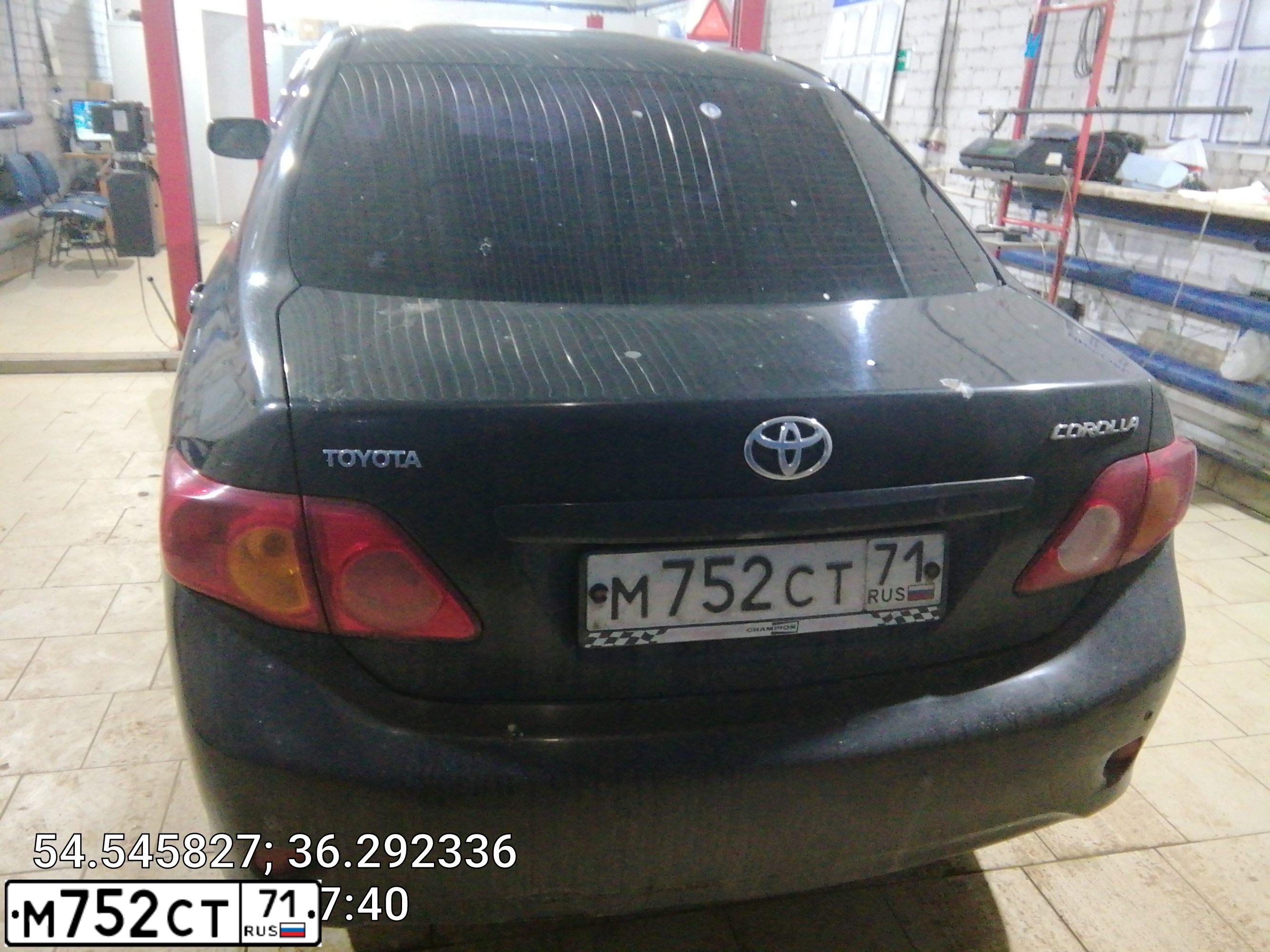 Фото автомобиля TOYOTA COROLLA, 2008 — госномер Р169ЕК40. Цвет: ЧЕРНЫЙ