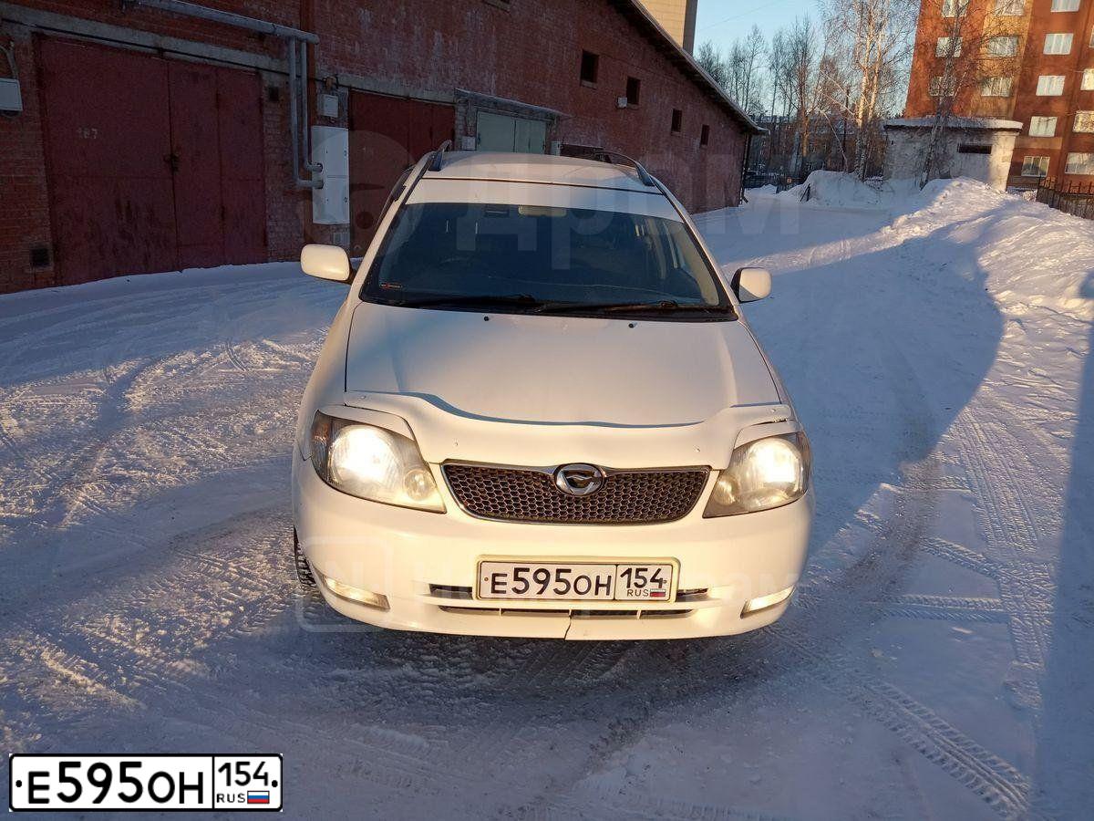 Фото автомобиля TOYOTA CAMRY, 2015 — госномер Е597ОН154. Цвет: СЕРЕБРИСТЫЙ МЕТАЛЛИК