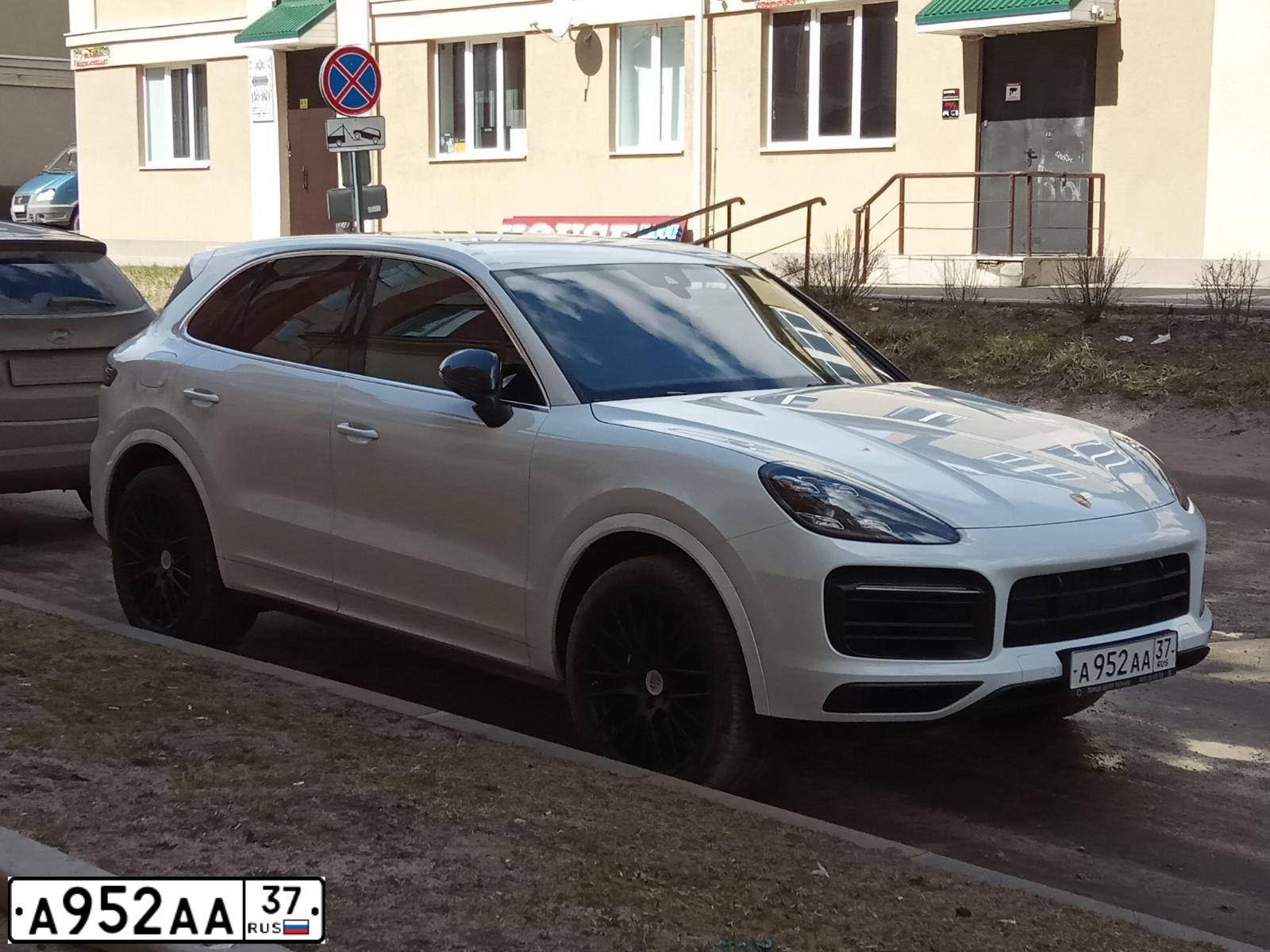 Фото автомобиля RENAULT MEGANE /GRAND/ SCENIC, 2006 — госномер А952АА37. Цвет: СЕРЫЙ