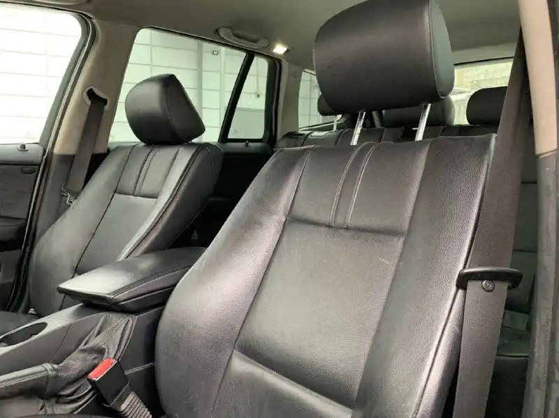 Фото автомобиля BMW X3, 2007 — госномер А663ТР33. Цвет: БЕЖЕВЫЙ