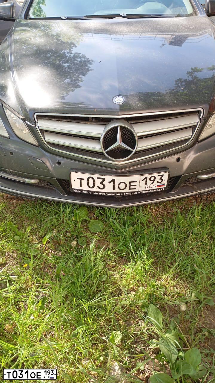 Фото автомобиля MERCEDES E-KLASSE, 2012 — госномер Т031ОЕ193