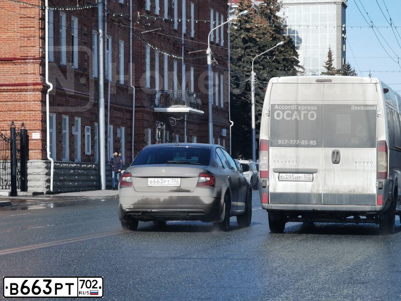 Фото автомобиля SKODA OCTAVIA, 2020 — госномер Х898УР43. Цвет: Коричневый