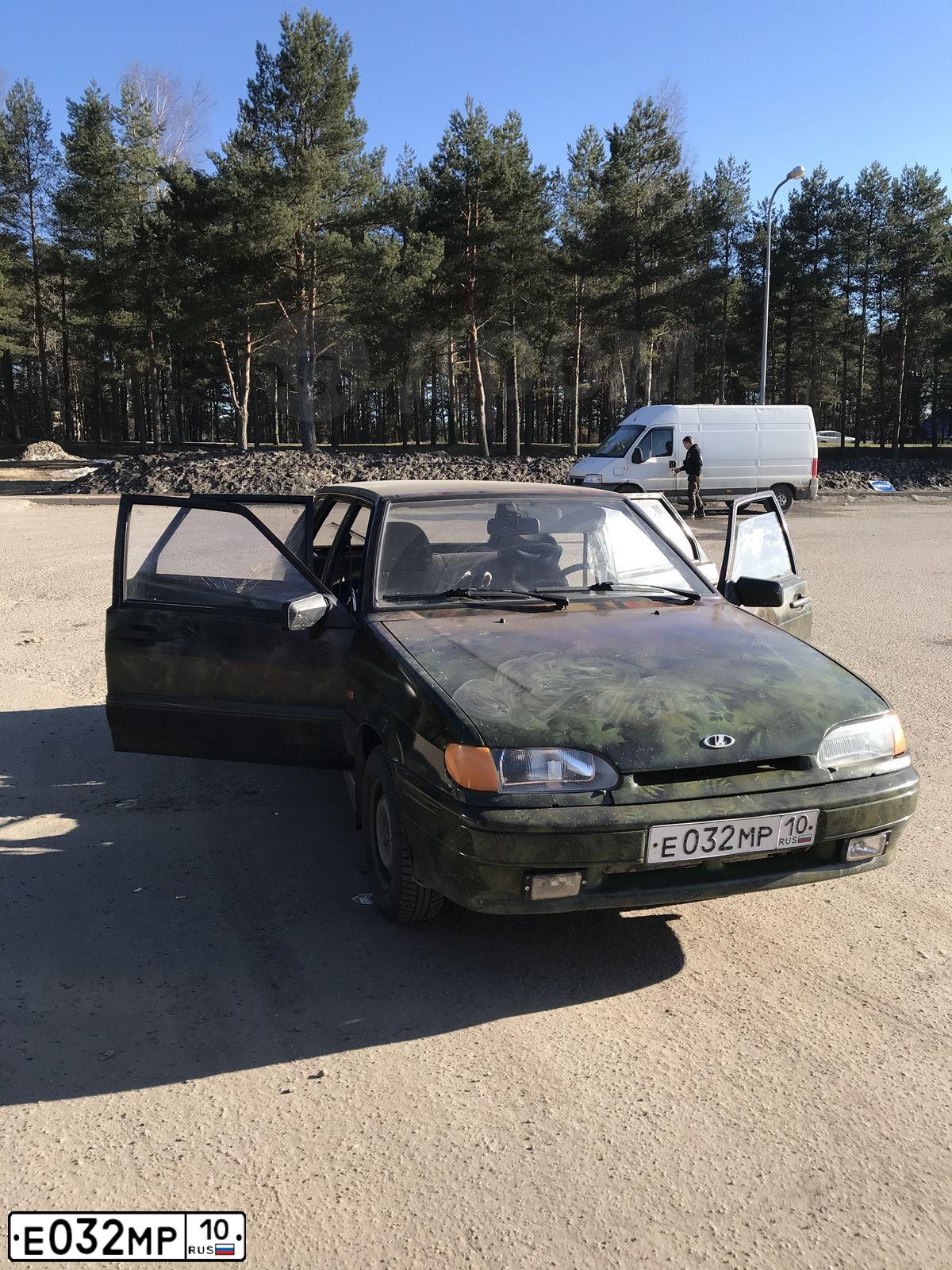 Фото автомобиля LADA 2114 SAMARA, 2004 — госномер А808СА147. Цвет: МНОГОЦВЕТНЫЙ