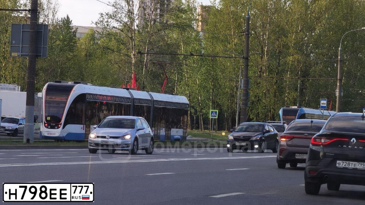 Фото автомобиля ФОЛЬКСВАГЕН ПОЛО, 2014 — госномер Х548РО05. Цвет: ЧЕРНЫЙ