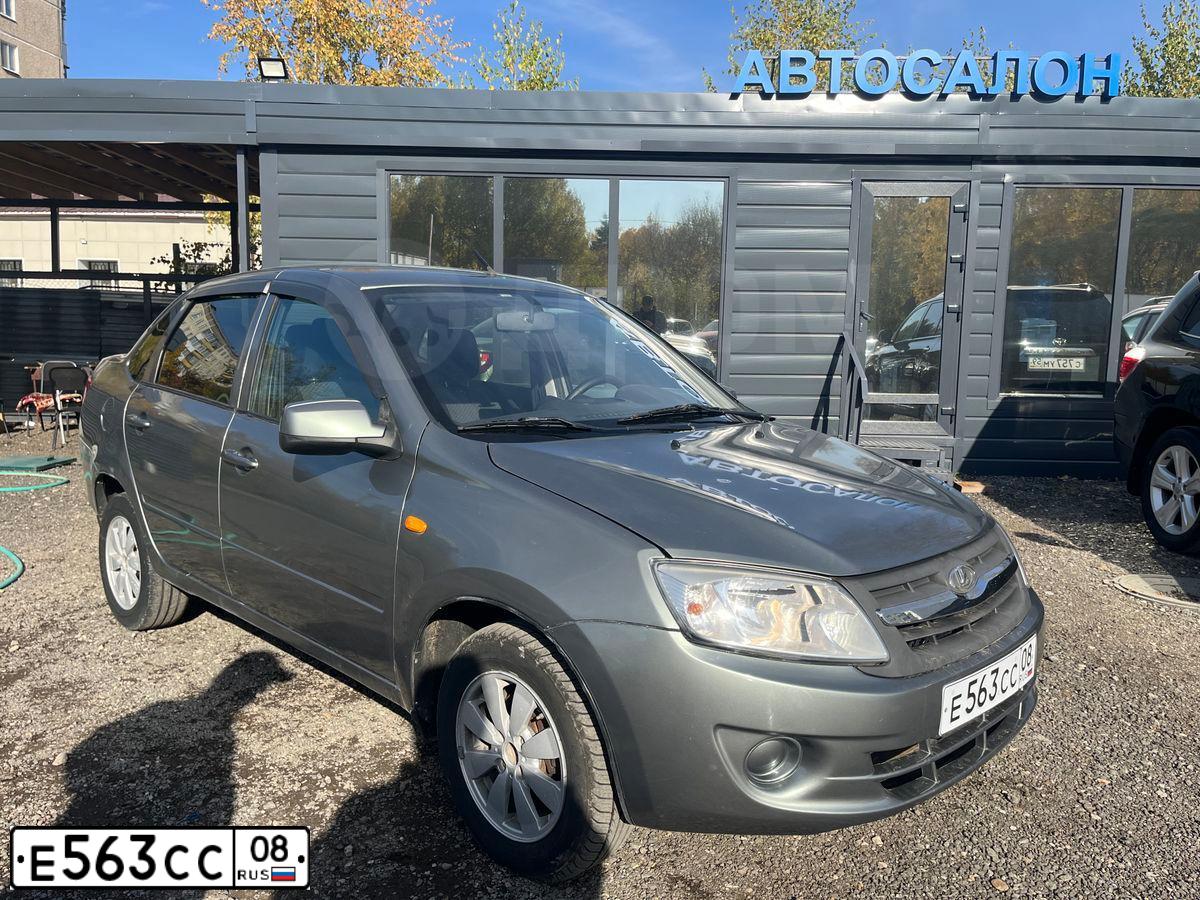 Фото автомобиля LADA 2190 GRANTA, 2013 — госномер В964СУ159. Цвет: Темно-серый металлик