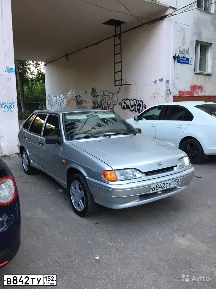 Фото автомобиля LADA 2114 SAMARA, 2011 — госномер В842ТУ152. Цвет: СВЕТЛО-СЕРЕБРИСТЫЙ МЕТАЛЛ