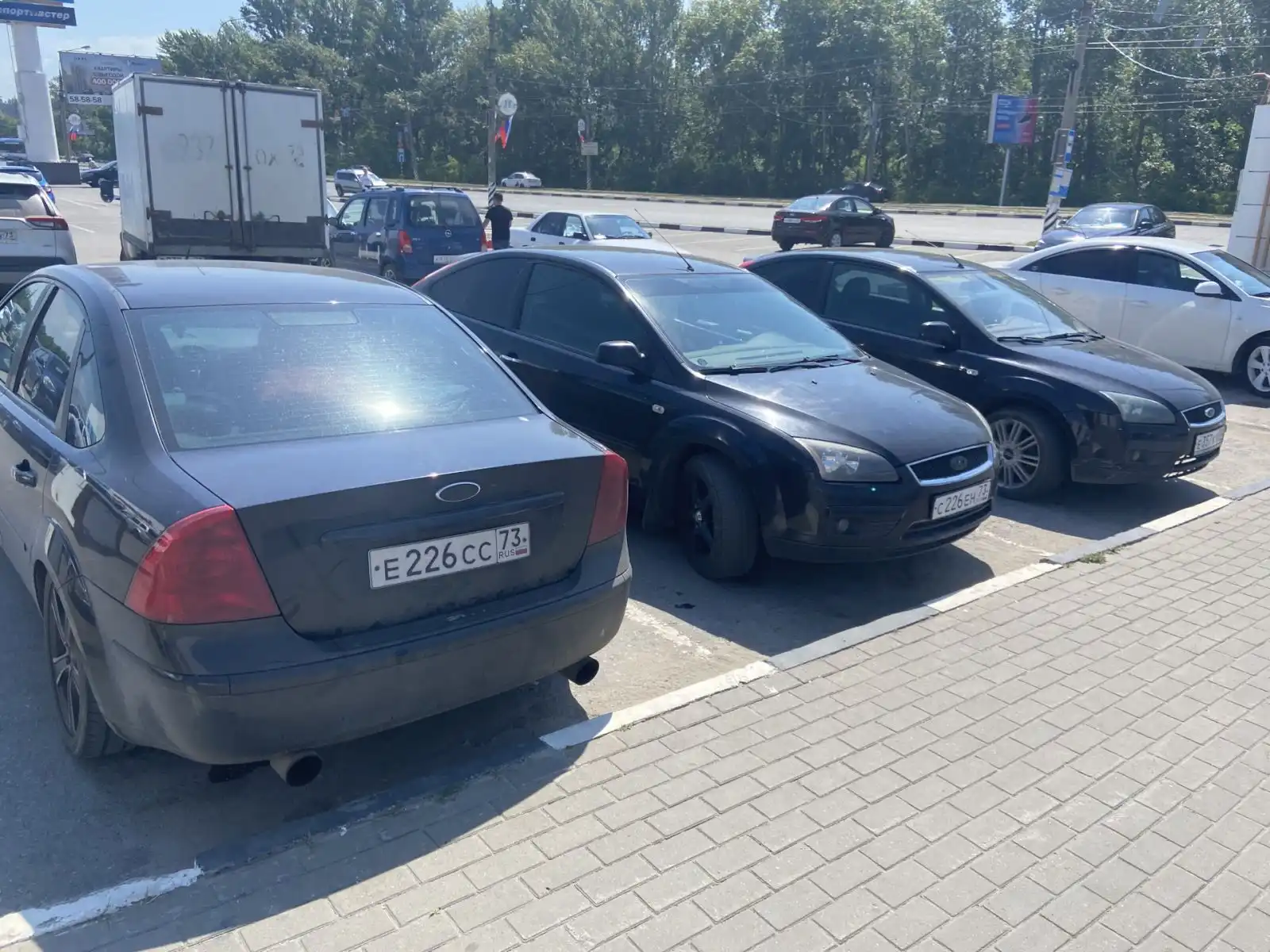 Фото автомобиля FORD FOCUS, 2007 — госномер С226ЕН73. Цвет: ЧЕРНЫЙ