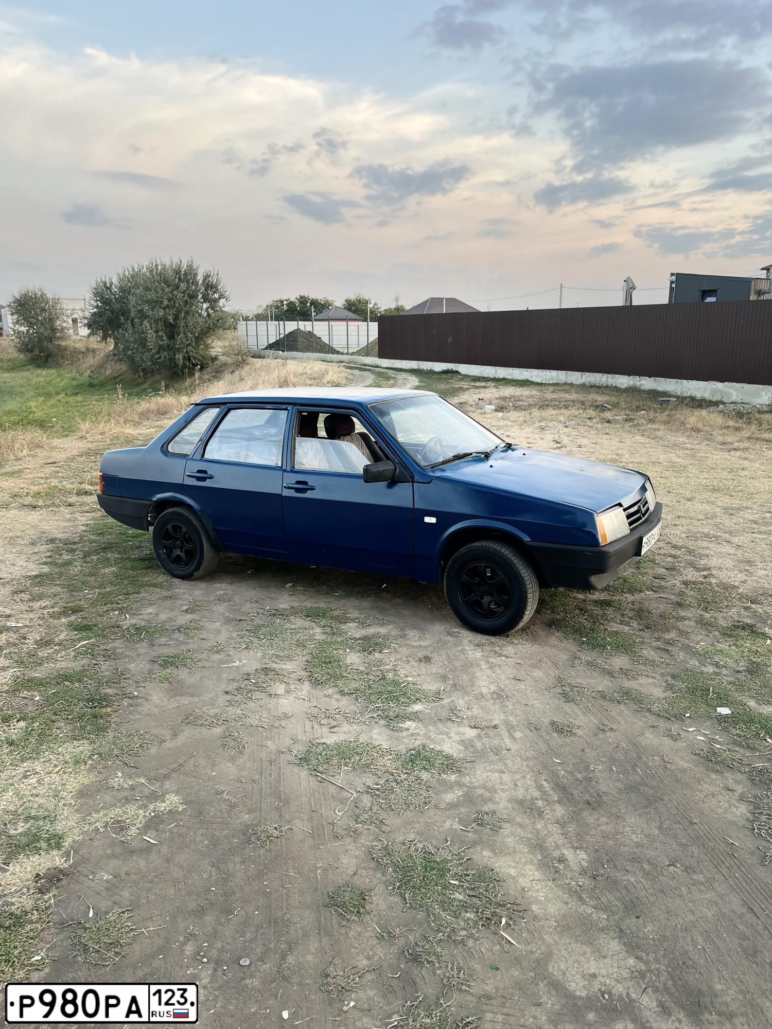 Фото автомобиля LADA 2109 SAMARA, 1997 — госномер Т002РУ23. Цвет: СИНИЙ