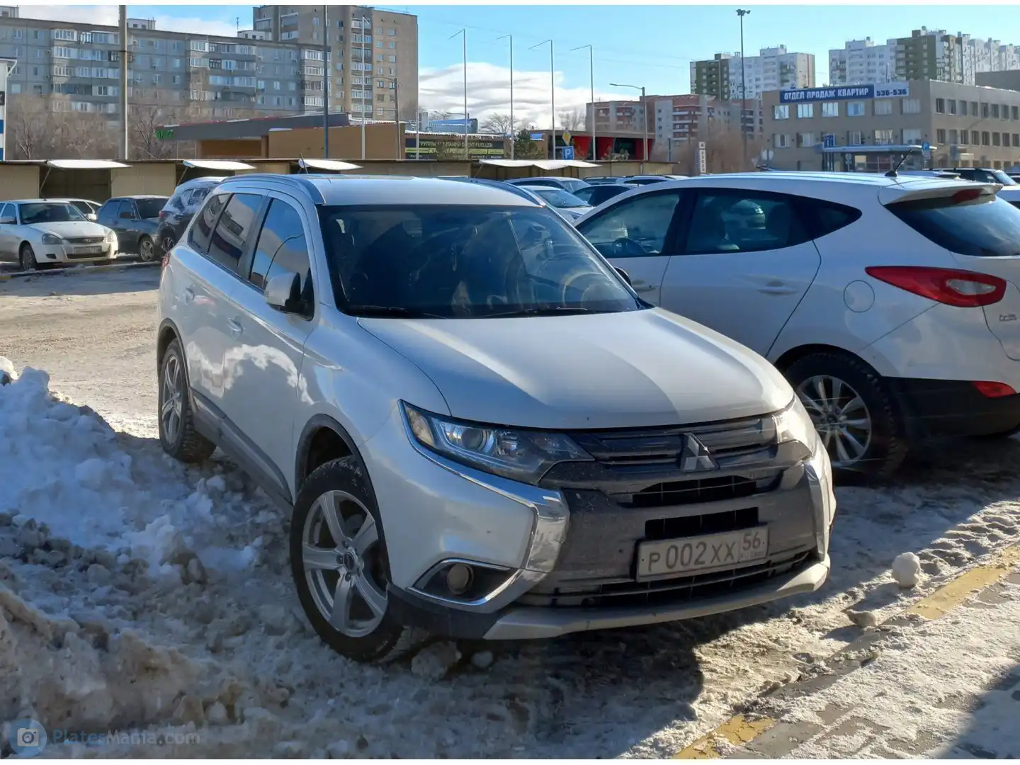 Фото автомобиля LADA 2114 SAMARA, 2008 — госномер Р002ХХ56. Цвет: Светло-серебристый металик