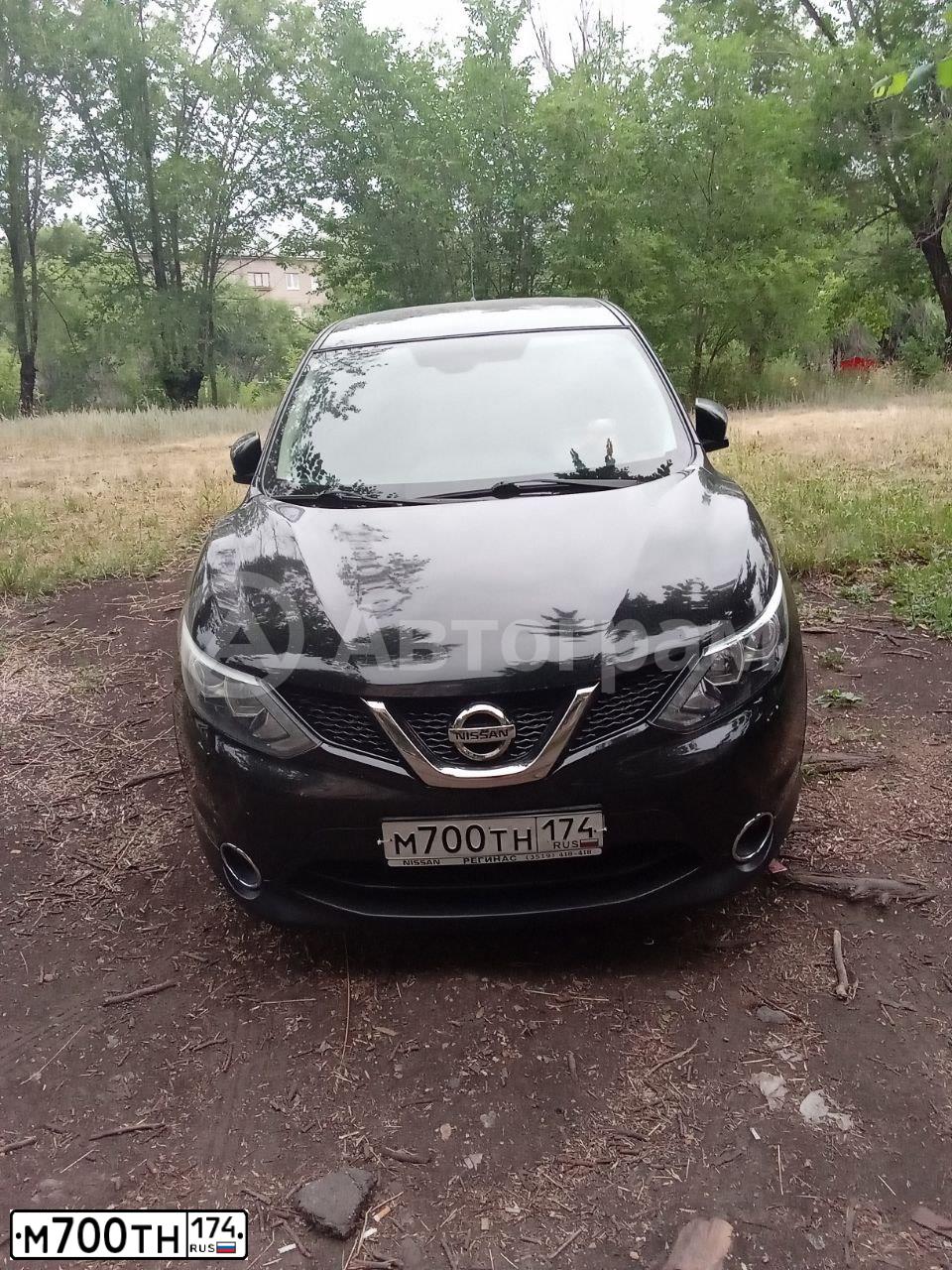 Фото автомобиля NISSAN QASHQAI, 2014 — госномер М700ТН174. Цвет: ЧЕРНЫЙ