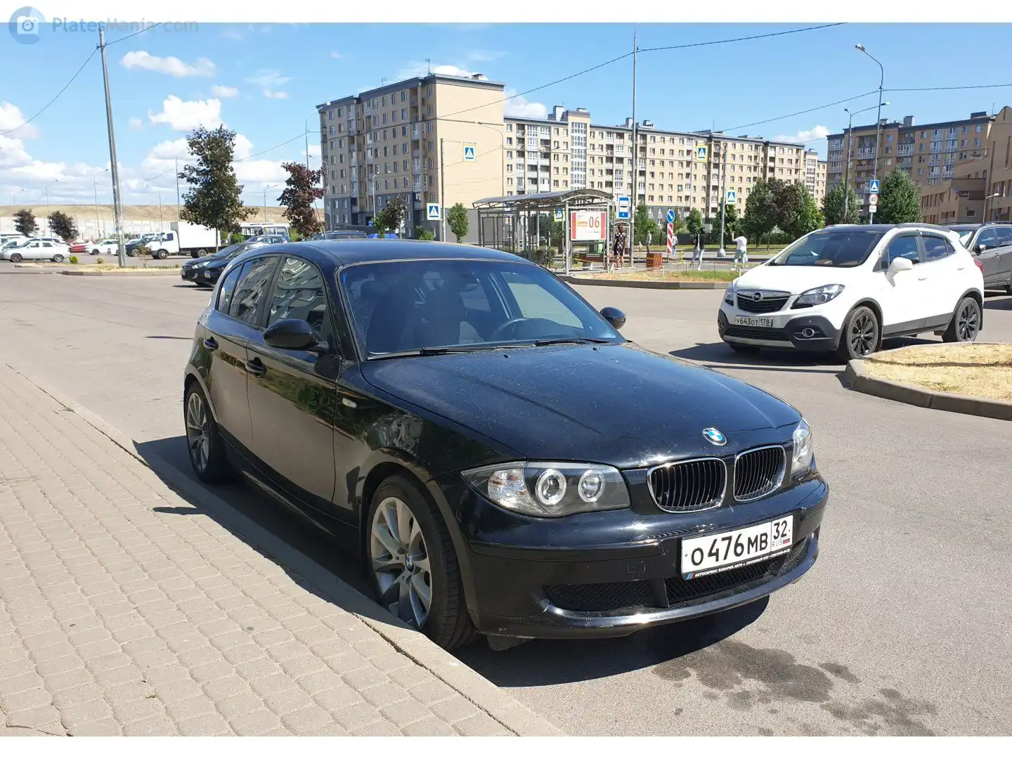 Фото автомобиля БМВ 116I, 2008 — госномер Т020НМ62. Цвет: ЧЕРНЫЙ