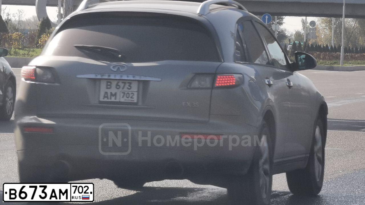 Фото автомобиля INFINITI QX70 /FX/, 2005 — госномер В673АМ702. Цвет: СЕРЫЙ