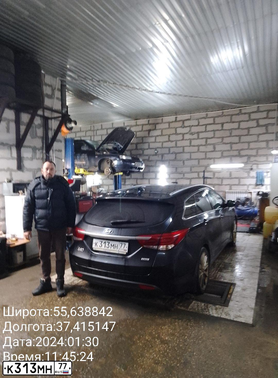 Фото автомобиля MERCEDES CL-KLASSE, 2009 — госномер В082ВЕ799. Цвет: Серебристый