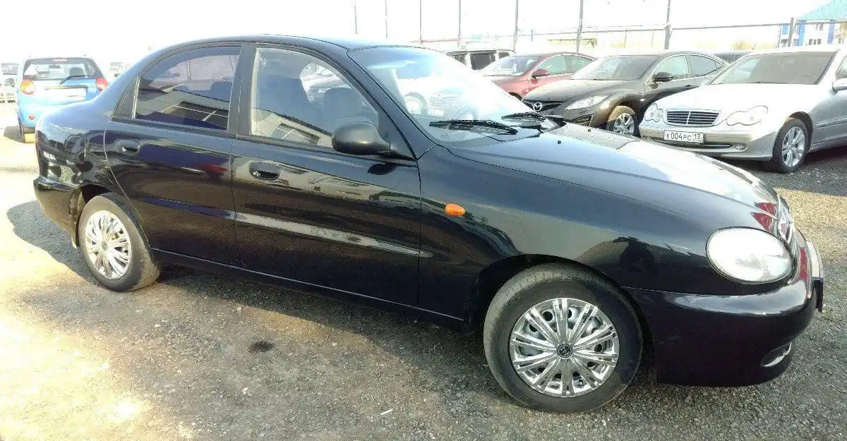 Фото автомобиля MERCEDES C-KLASSE, 2003 — госномер К229УВ13. Цвет: СЕРЕБРИСТЫЙ