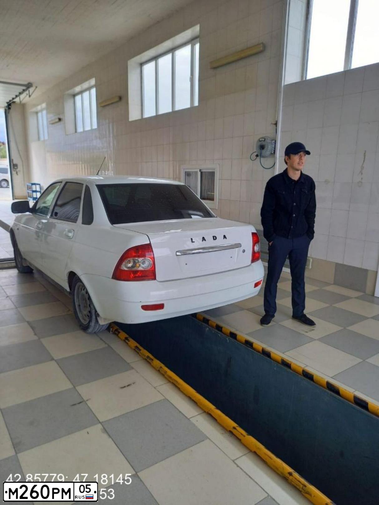 Фото автомобиля LADA 2170 PRIORA, 2012 — госномер М260РМ05. Цвет: Белый