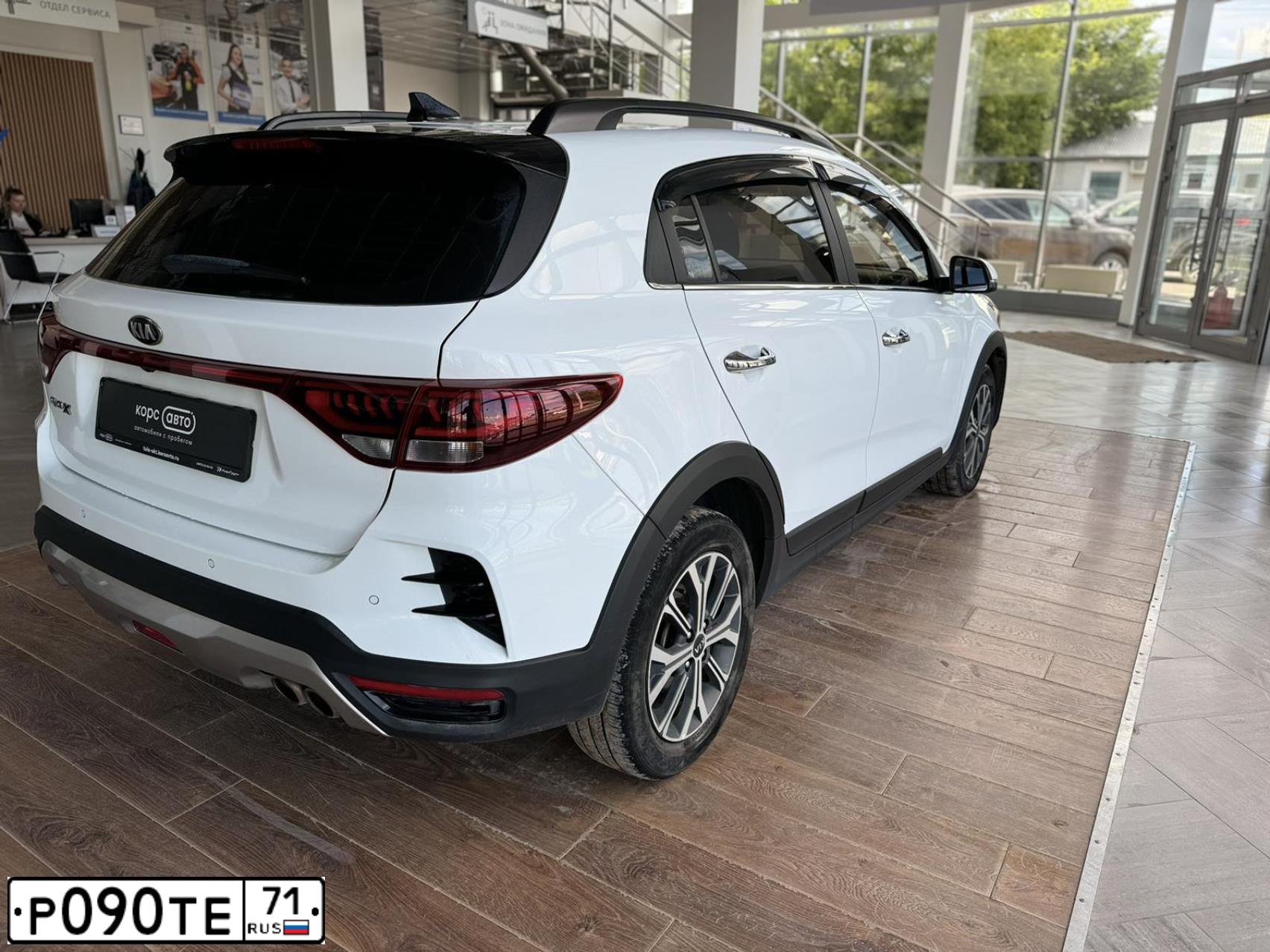 Фото автомобиля CITROEN C4, 2013 — госномер У814СТ71. Цвет: Белый