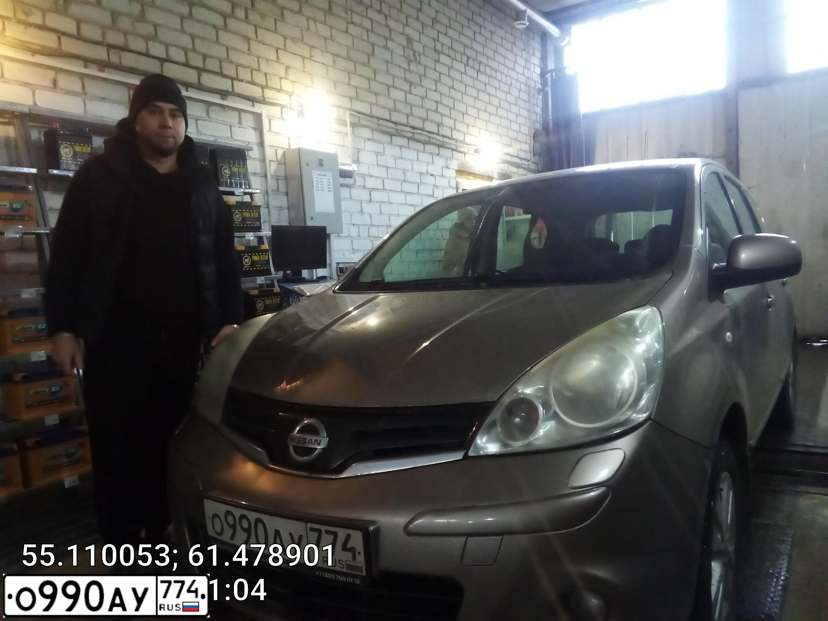 Фото автомобиля NISSAN NOTE, 2011 — госномер Т895НО174. Цвет: СВЕТЛО-КОРИЧНЕВЫЙ