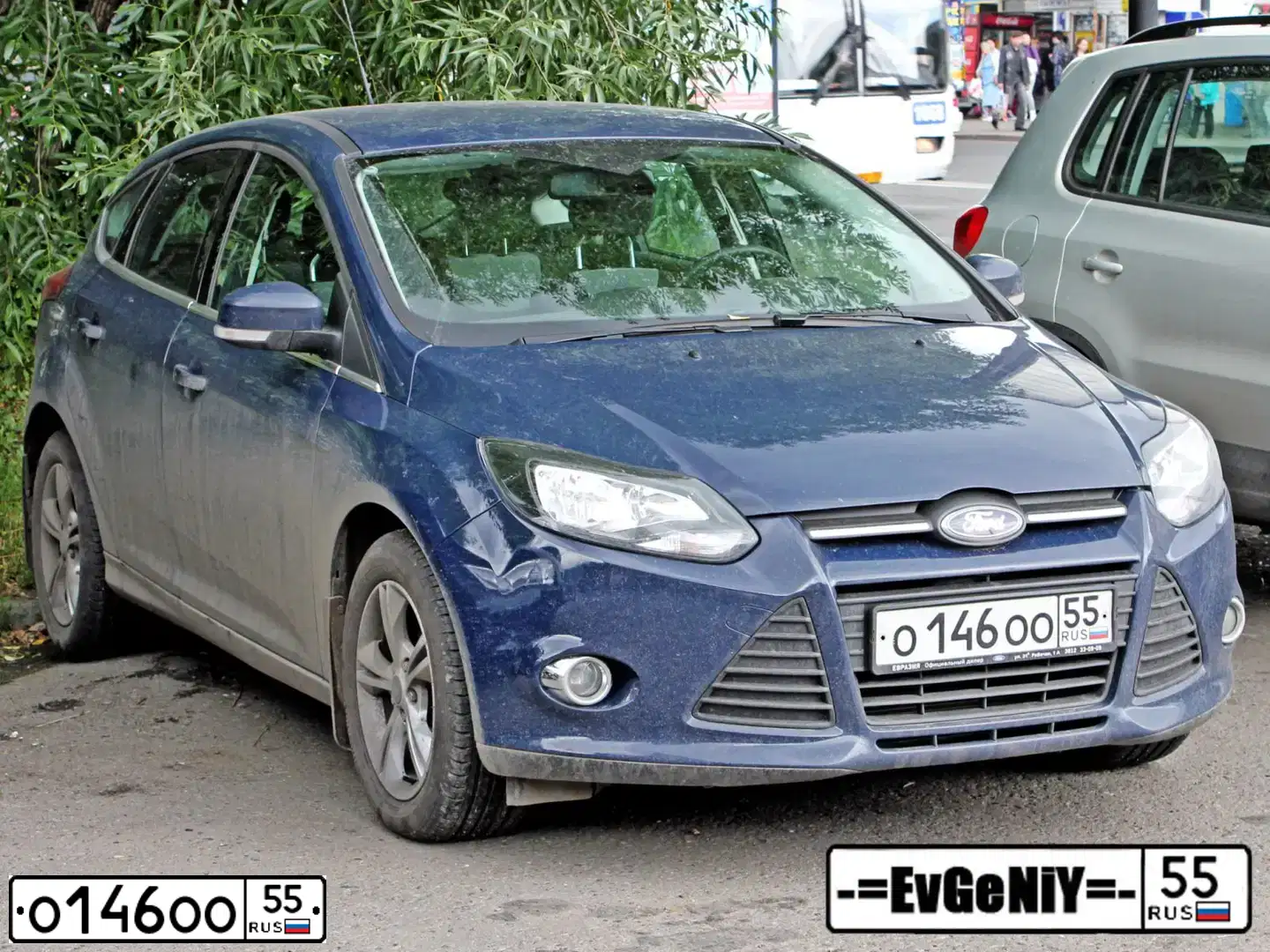 Фото автомобиля FORD FOCUS, 2012 — госномер О146ОО55. Цвет: ТЕМНО-СИНИЙ