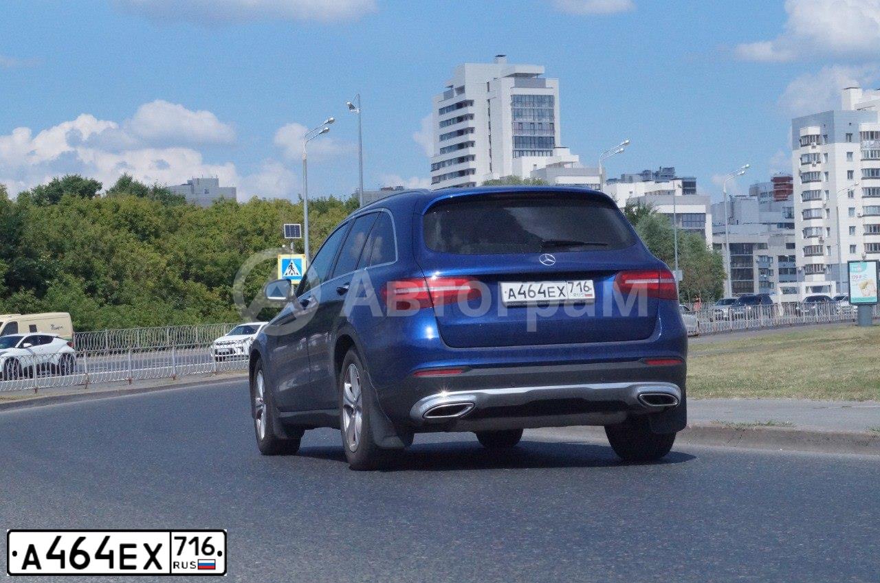 Фото автомобиля MERCEDES GLC-KLASSE, 2017 — госномер А464ЕХ716. Цвет: СИНИЙ