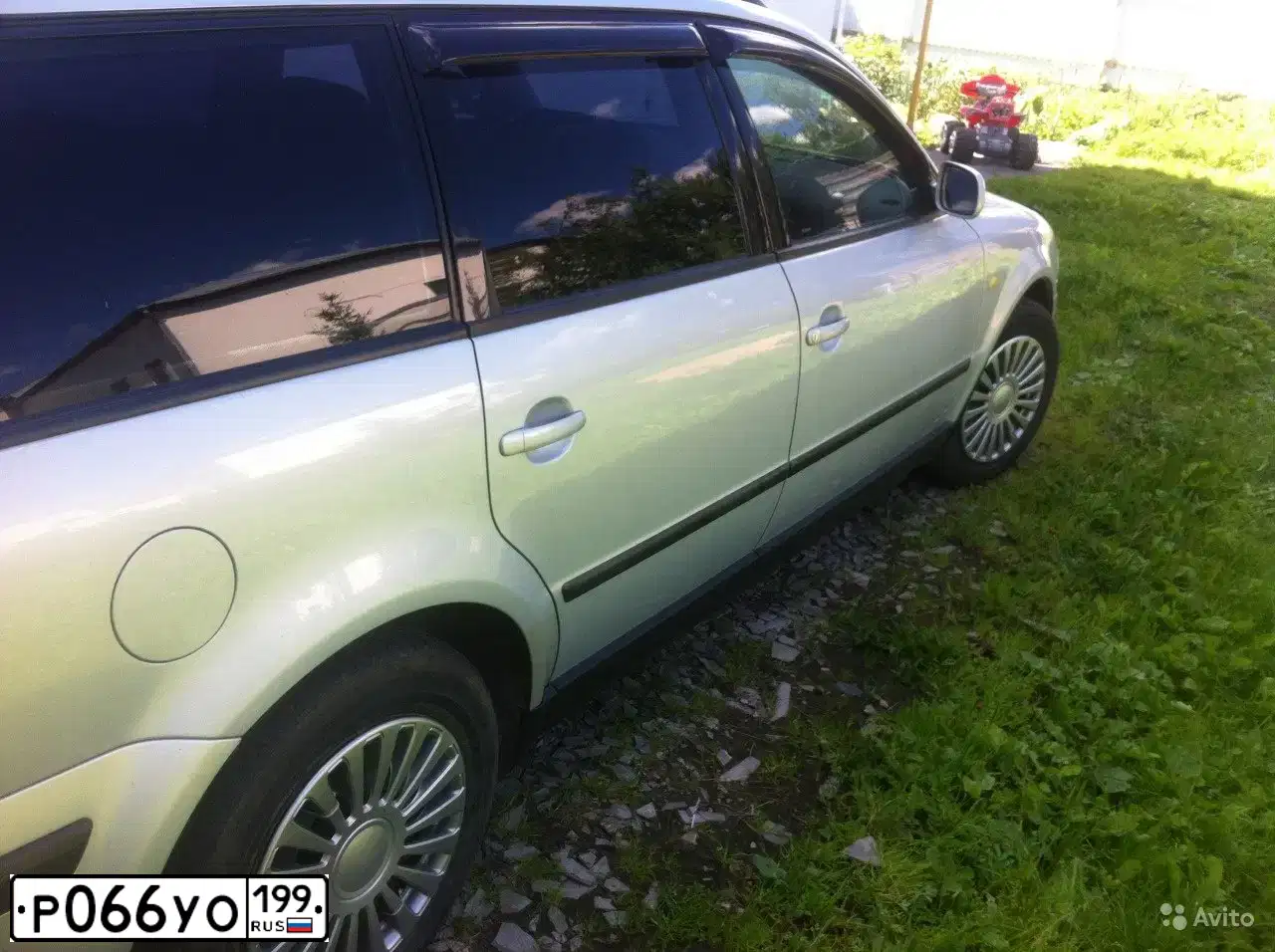 Фото автомобиля VOLKSWAGEN PASSAT, 1999 — госномер К387ЕУ177. Цвет: СЕРЫЙ МЕТАЛЛИК