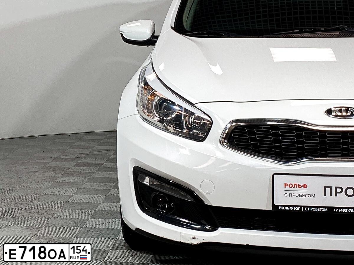 Фото автомобиля KIA CEED, 2015 — госномер М311ВЕ977. Цвет: Белый