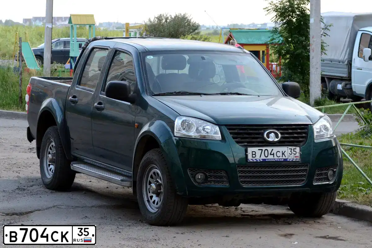 Фото автомобиля GREAT WALL WINGLE, 2011 — госномер С414ОН716. Цвет: ЗЕЛЕНЫЙ