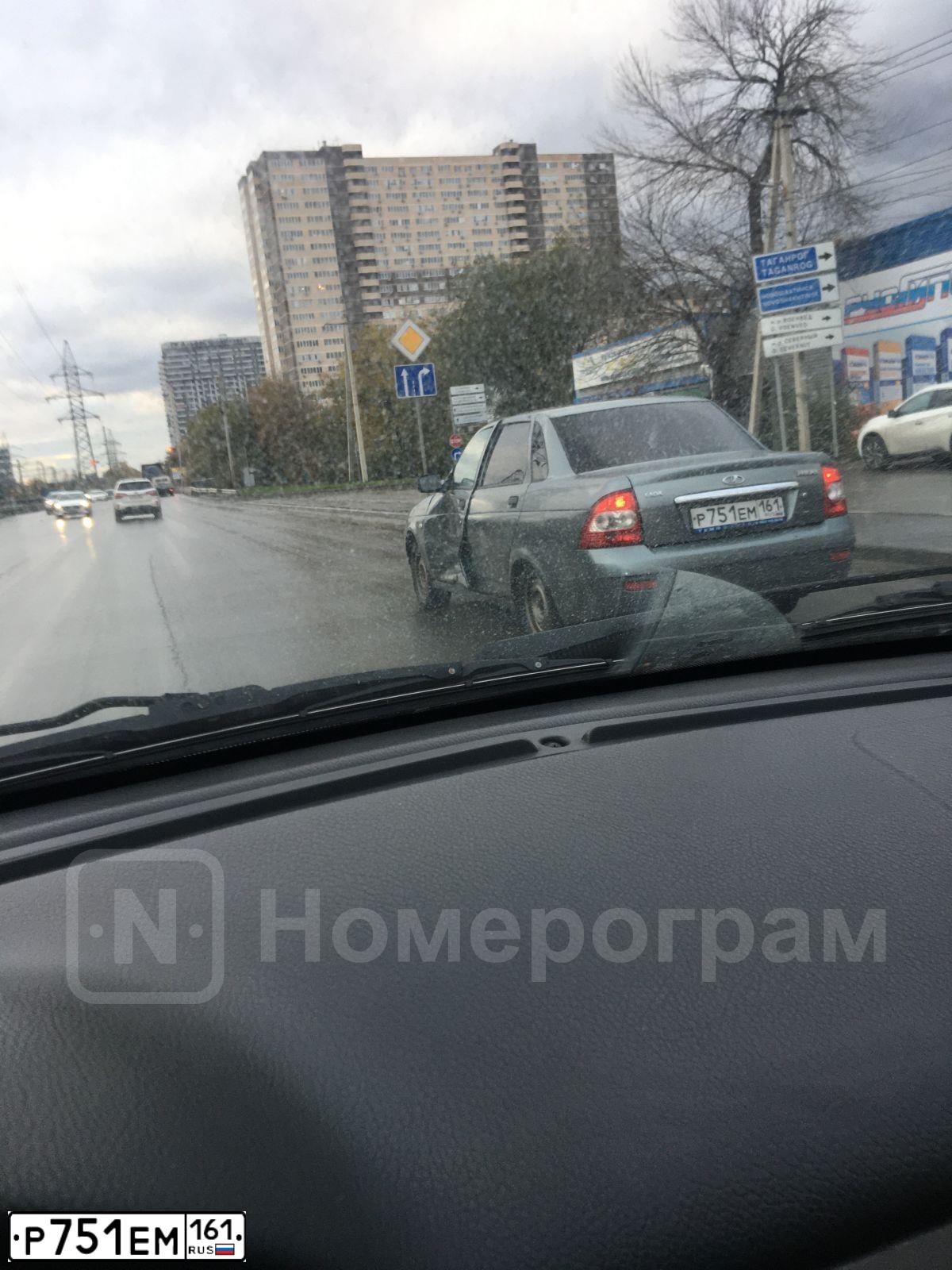 Фото автомобиля LADA 2170 PRIORA, 2009 — госномер Р751ЕМ161. Цвет: СРЕДНИЙ СЕРО-ЗЕЛЕНЫЙ МЕТ