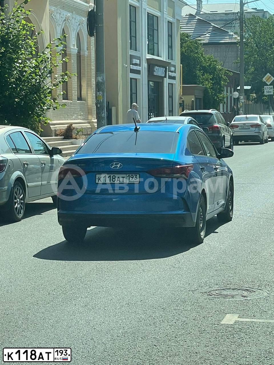 Фото автомобиля HYUNDAI SOLARIS, 2020 — госномер В839РК01. Цвет: синий