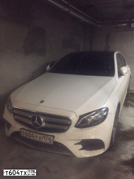 Фото автомобиля МЕРСЕДЕС-БЕНЦ E 200, 2016 — госномер Р169СЕ70. Цвет: Белый