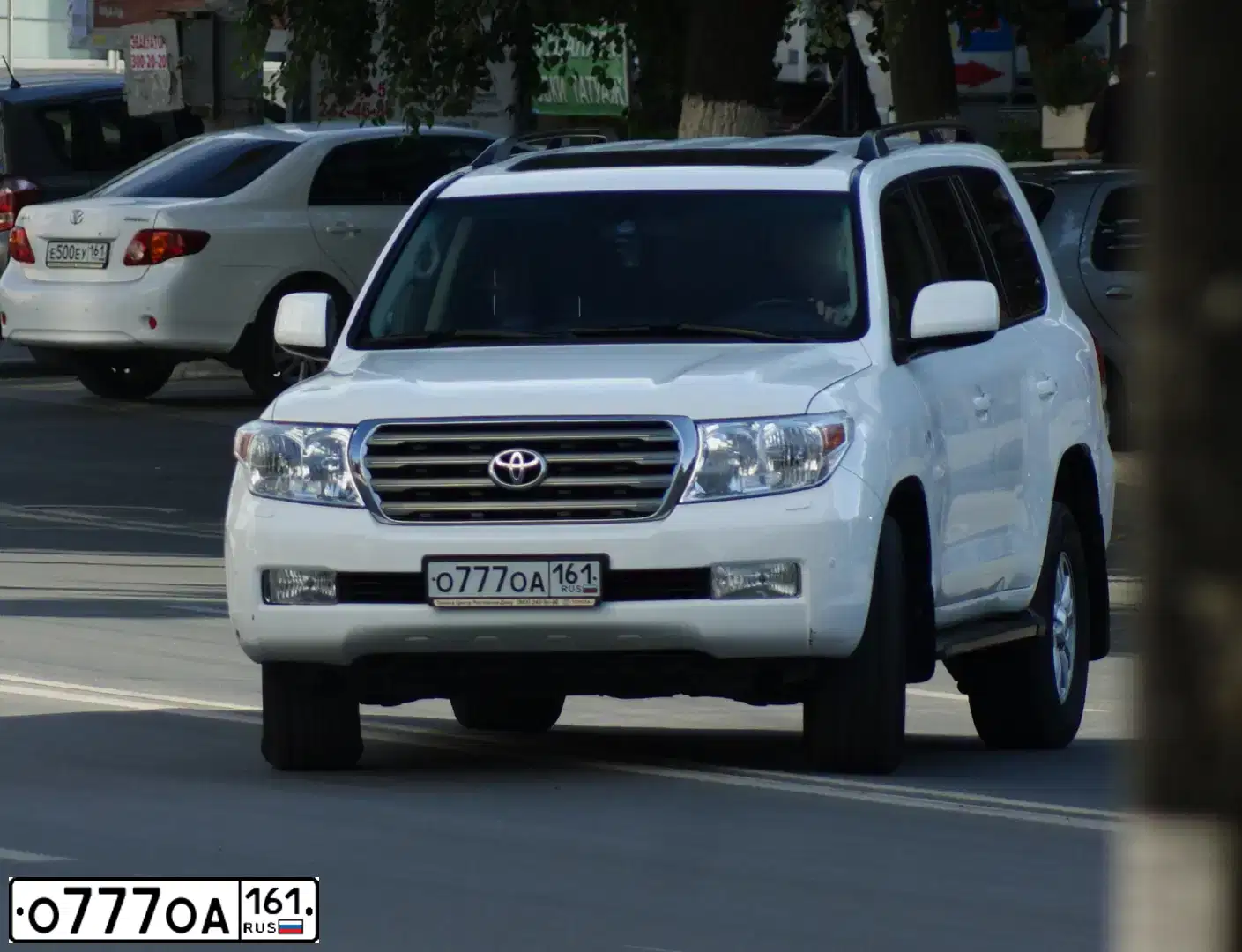 Фото автомобиля TOYOTA RAV4, 2007 — госномер О777ОА161. Цвет: Красный