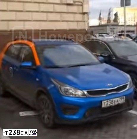 Фото автомобиля KIA RIO, 2018 — госномер Е142ЕА797. Цвет: БЕЛЫЙ