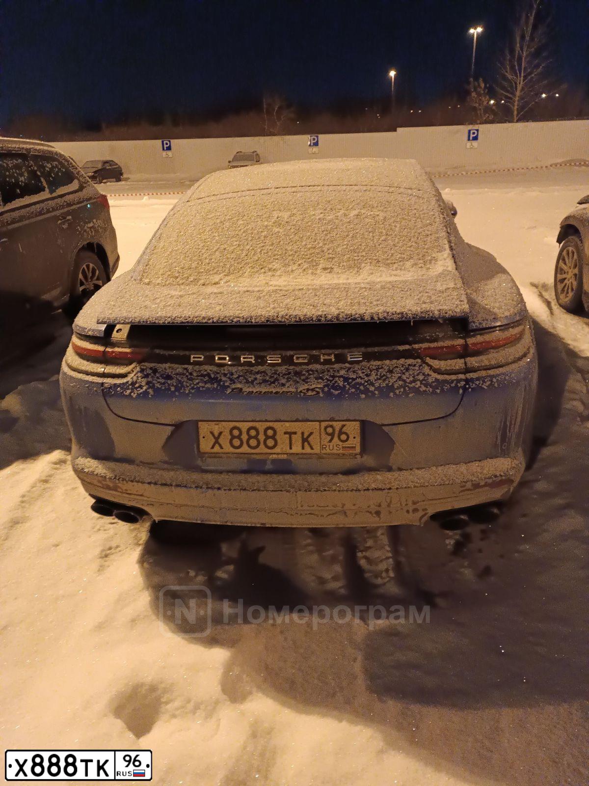 Фото автомобиля FIAT DOBLO, 2012 — госномер Х888ТК96. Цвет: ЧЕРНЫЙ