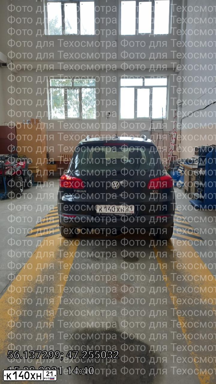 Фото автомобиля VOLKSWAGEN TIGUAN, 2014 — госномер Е475МР21. Цвет: ЧЕРНЫЙ