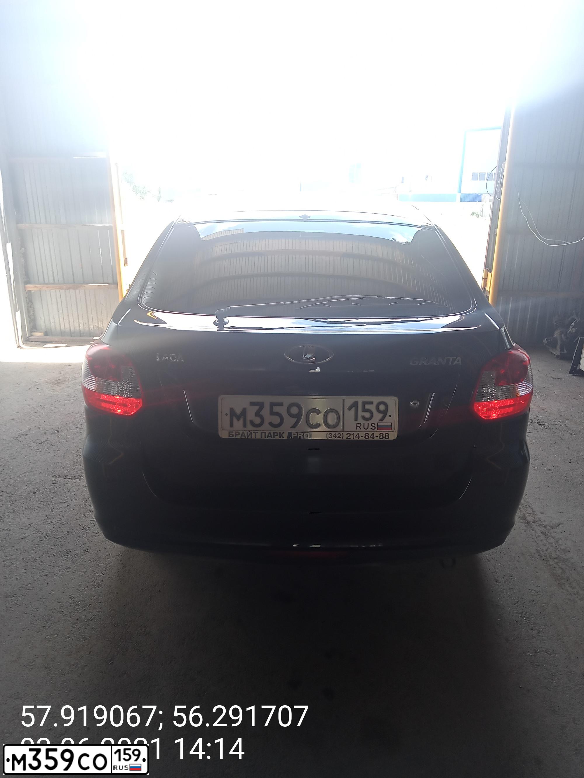 Фото автомобиля LADA 2191 GRANTA, 2016 — госномер М359СО159. Цвет: ЧЕРНЫЙ