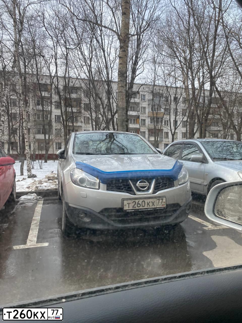 Фото автомобиля NISSAN QASHQAI, 2012 — госномер С389СА797. Цвет: Серый