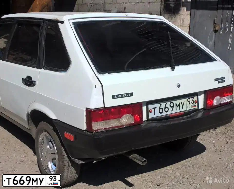 Фото автомобиля LADA 2109 SAMARA, 1992 — госномер У243ХА123. Цвет: Белый