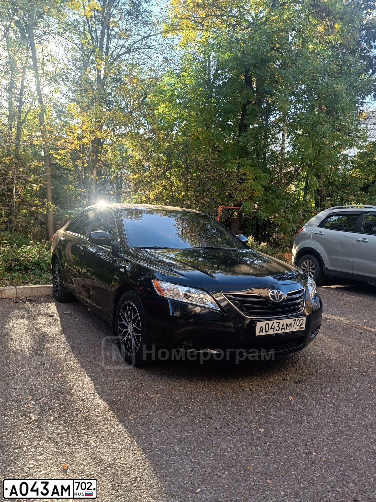 Фото автомобиля TOYOTA CAMRY, 2008 — госномер К734СР102. Цвет: ЧЕРНЫЙ