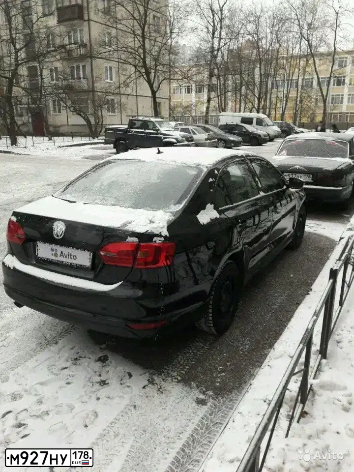 Фото автомобиля AUDI A4, 2012 — госномер М927НУ178. Цвет: ЧЕРНЫЙ