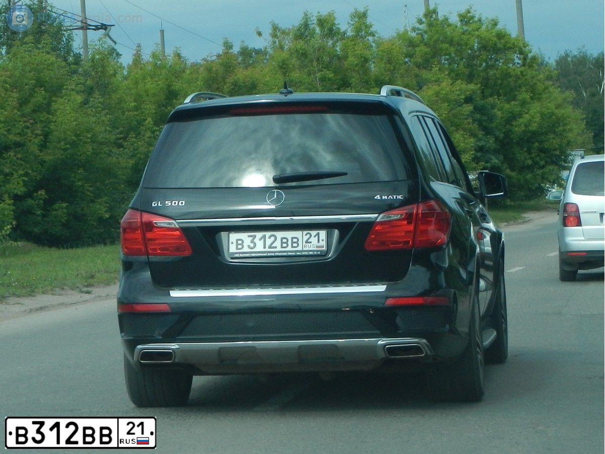 Фото автомобиля МЕРСЕДЕС-БЕНЦ GL 500 4MATIC, 2007 — госномер Н712КС76. Цвет: ЧЕРНЫЙ