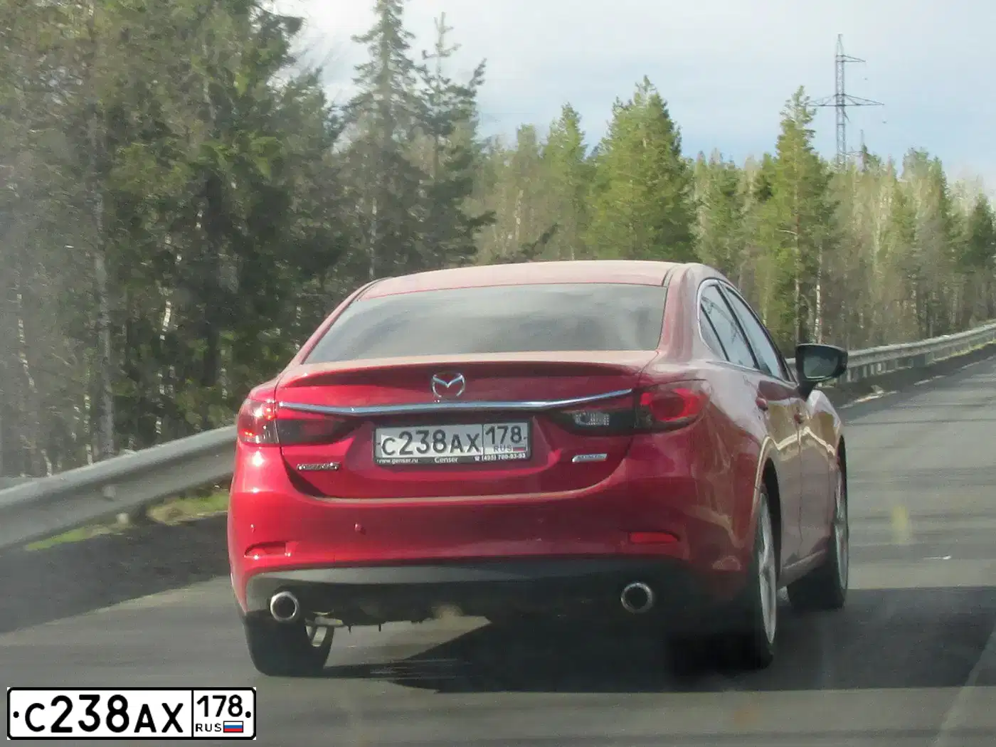 Фото автомобиля MAZDA 6, 2013 — госномер М205НУ60. Цвет: КРАСНЫЙ
