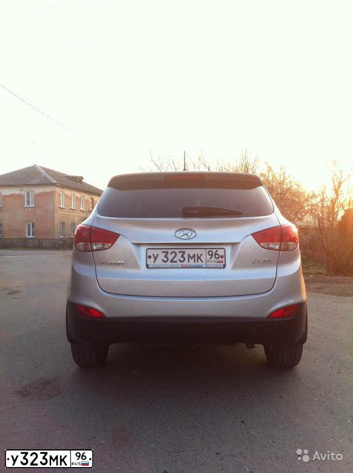 Фото автомобиля HYUNDAI IX35, 2013 — госномер У323МК96. Цвет: СВЕТЛО-СЕРЫЙ