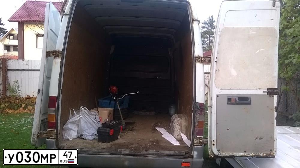 Фото автомобиля MERCEDES-BENZ SPRINTER, 1996 — госномер Н050ОН10