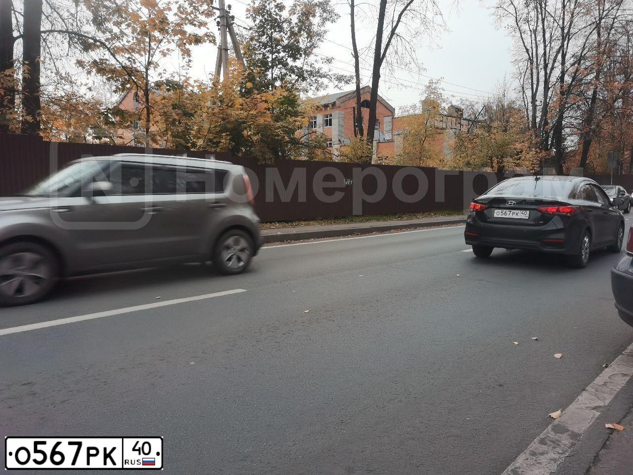 Фото автомобиля HYUNDAI SOLARIS, 2019 — госномер О567РК40. Цвет: ЧЕРНЫЙ