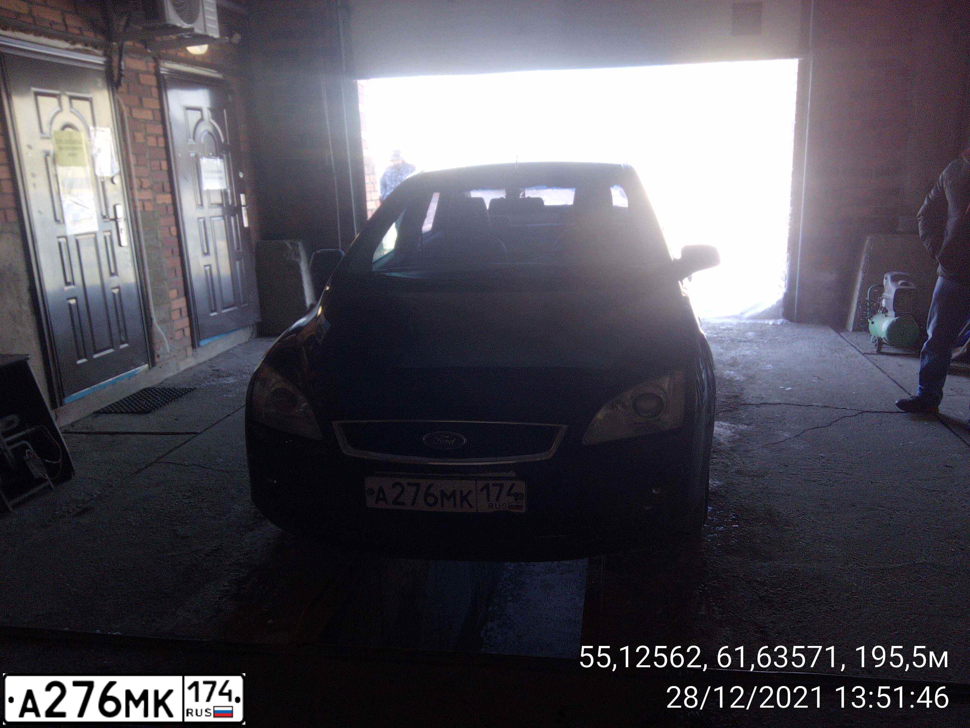 Фото автомобиля FORD FOCUS, 2006 — госномер А276МК174. Цвет: ТЕМНО-СИНИЙ