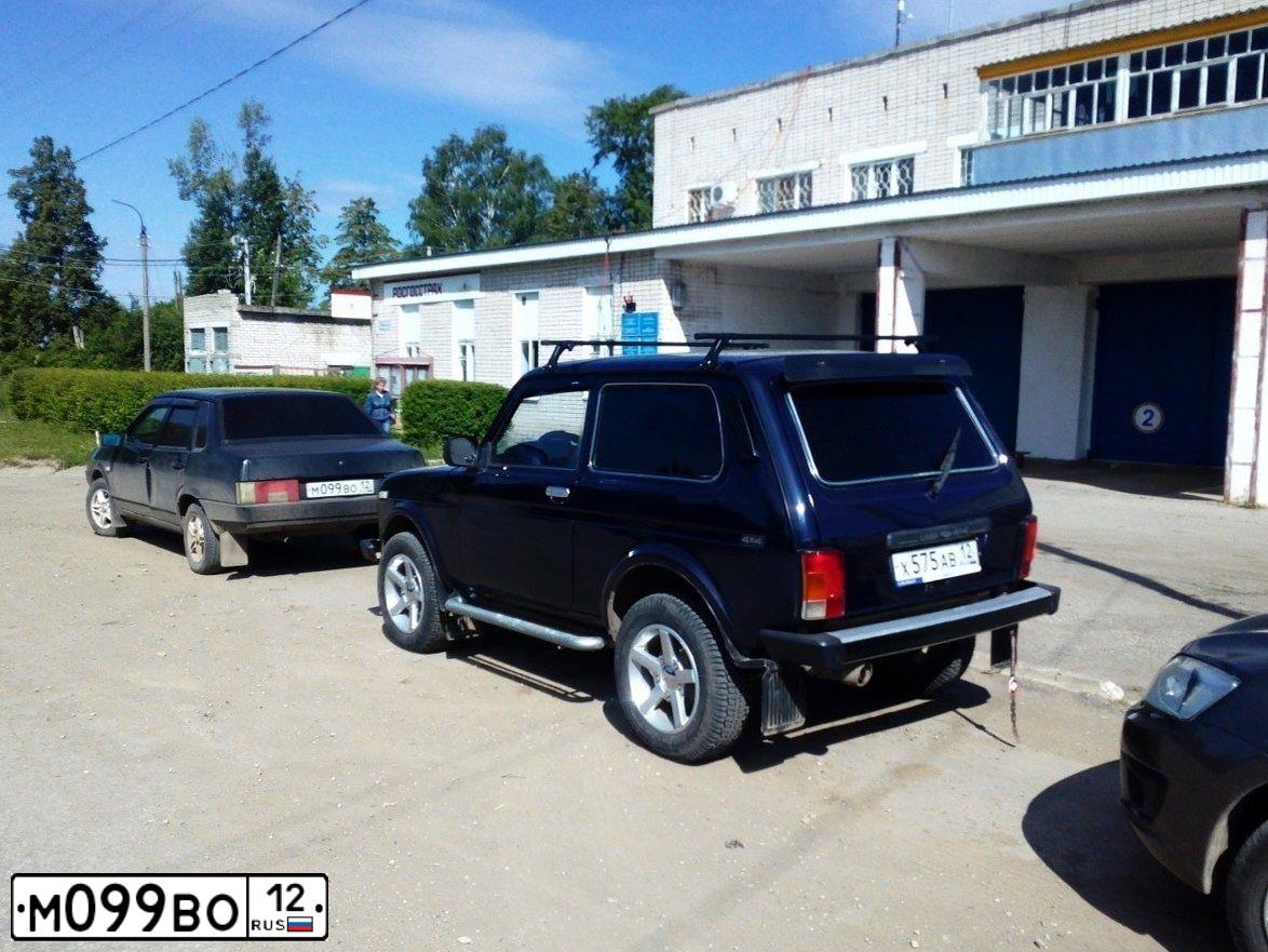 Фото автомобиля LADA 2109 SAMARA, 2004 — госномер В333ВН12. Цвет: ГРАФИТОВЫЙ МЕТАЛЛИК