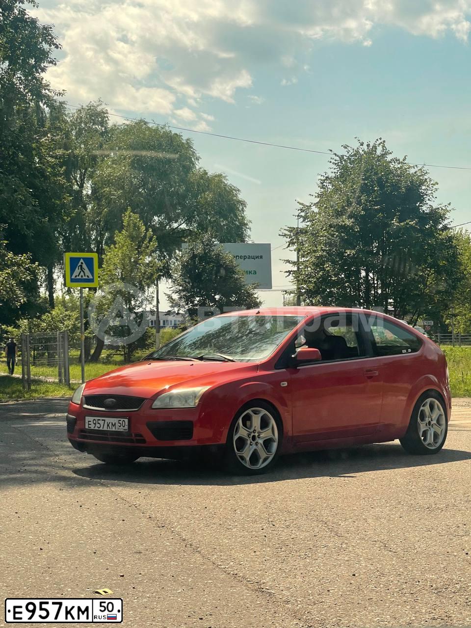 Фото автомобиля MERCEDES S-KLASSE, 1986 — госномер Е957КМ50. Цвет: СЕРЫЙ ТЕМНЫЙ